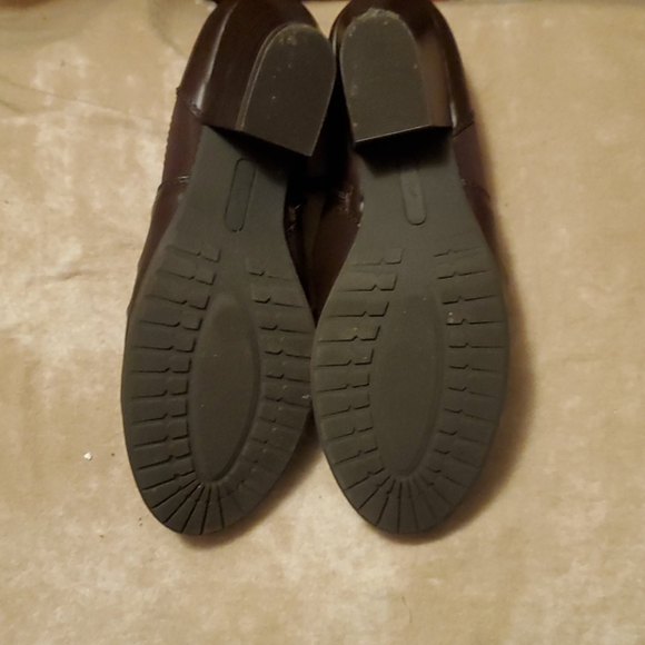 Shoes - Picture 3 of 5